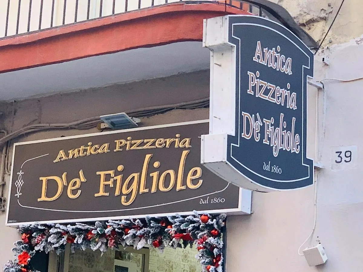 La Porta Accanto Naples