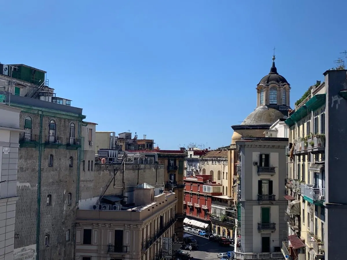La Porta Accanto Napoli
