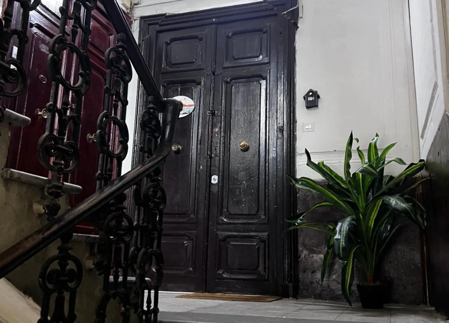 La Porta Accanto Naples